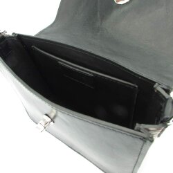 Kleine schwarze Damentasche mit silberner Kette
